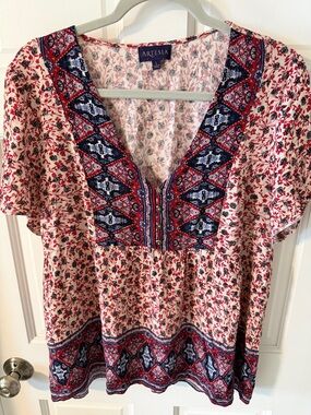 Artesia Boho Floral V-Neck Peasant Top Short Sleeves Navy/Red Babydoll Large